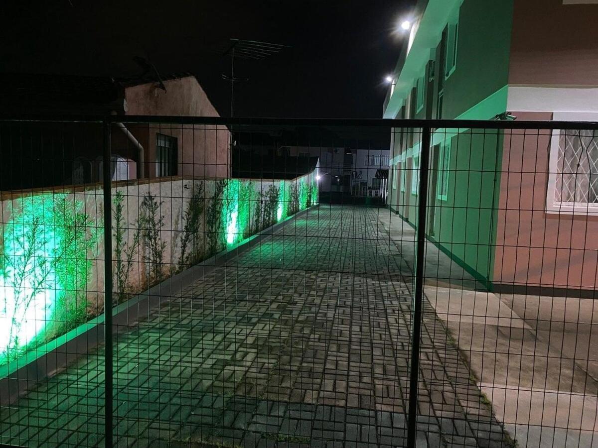 Apartamento Edifício Karine - Stúdio 18 *